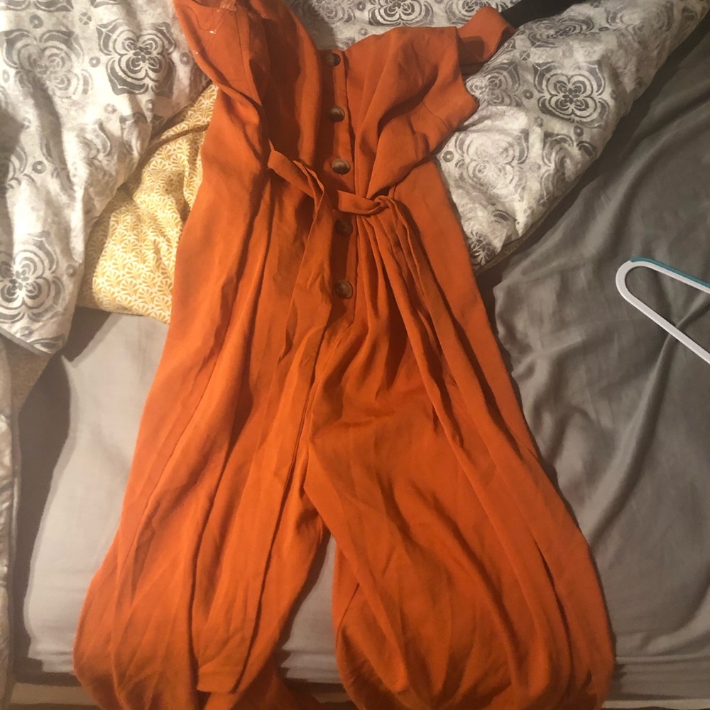 Rust colored jumpsuit size xl 12/14